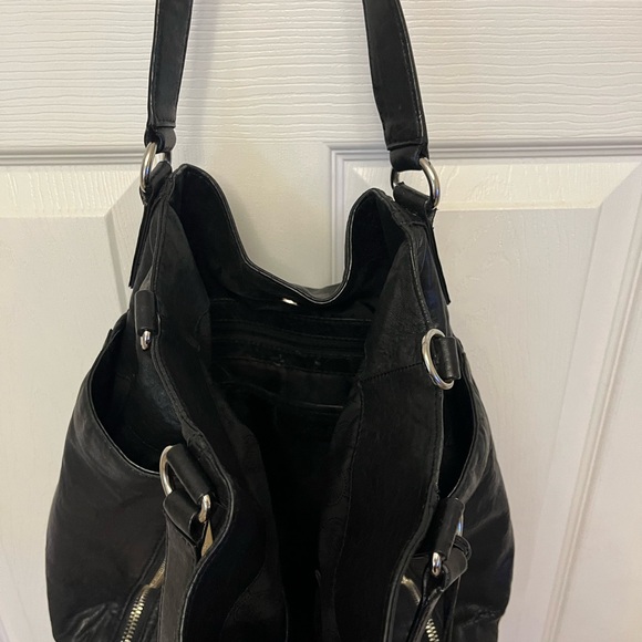 Michael Kors Black Shoulder Bag with Zipper Accents - leather. - Picture 4 of 5